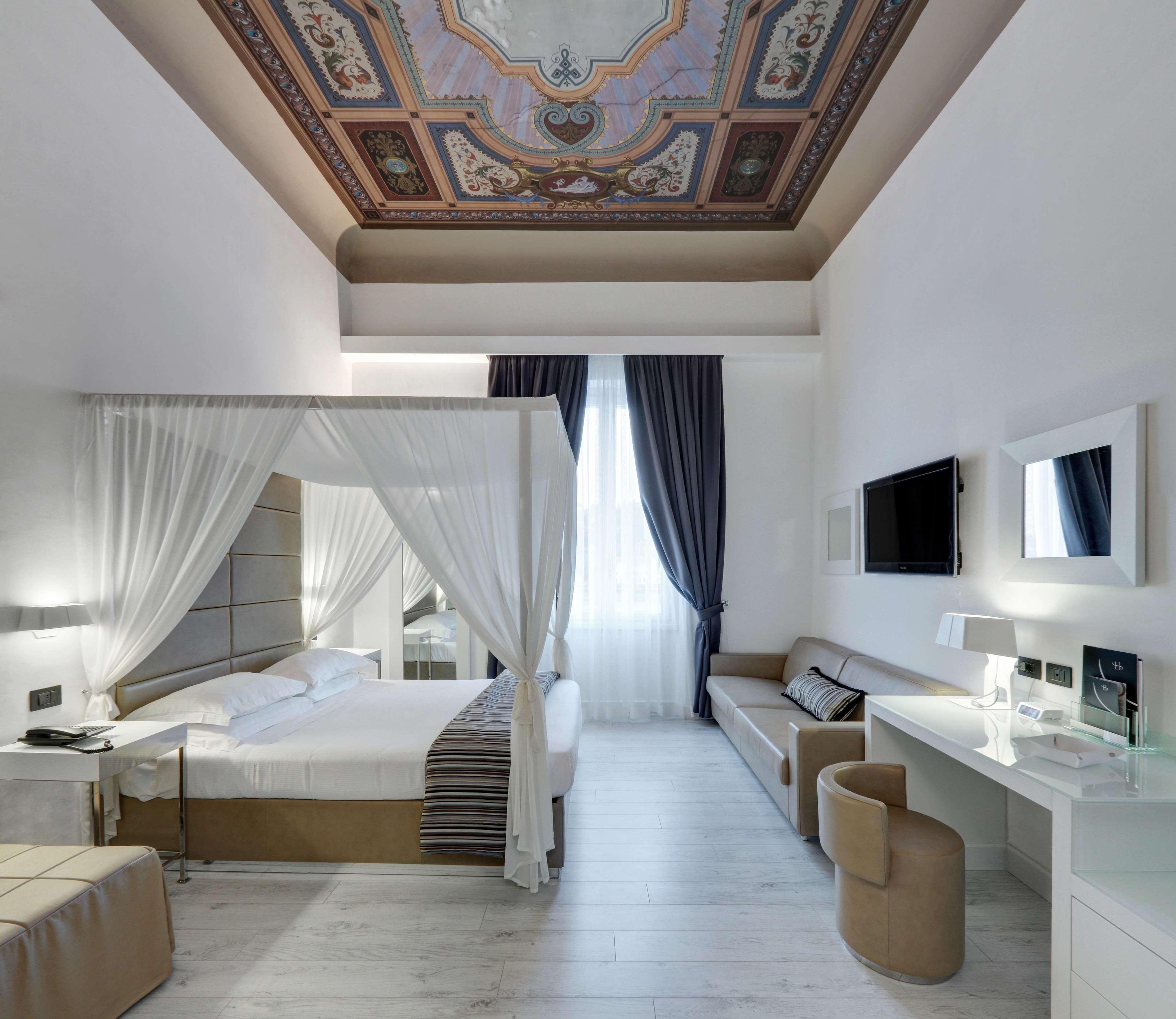 LHP Hotel River&SPA Firenze Eksteriør billede A room at the hotel