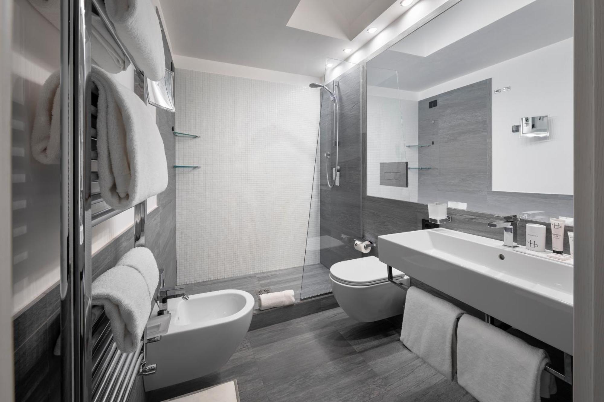 LHP Hotel River&SPA Firenze Eksteriør billede Bathroom