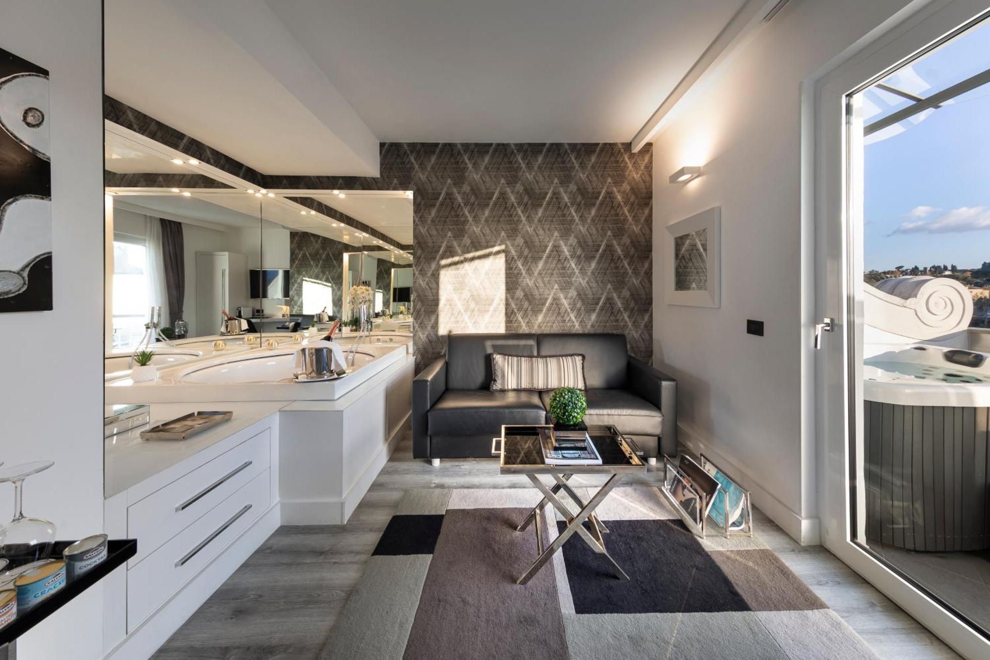 LHP Hotel River&SPA Firenze Eksteriør billede A modern apartment