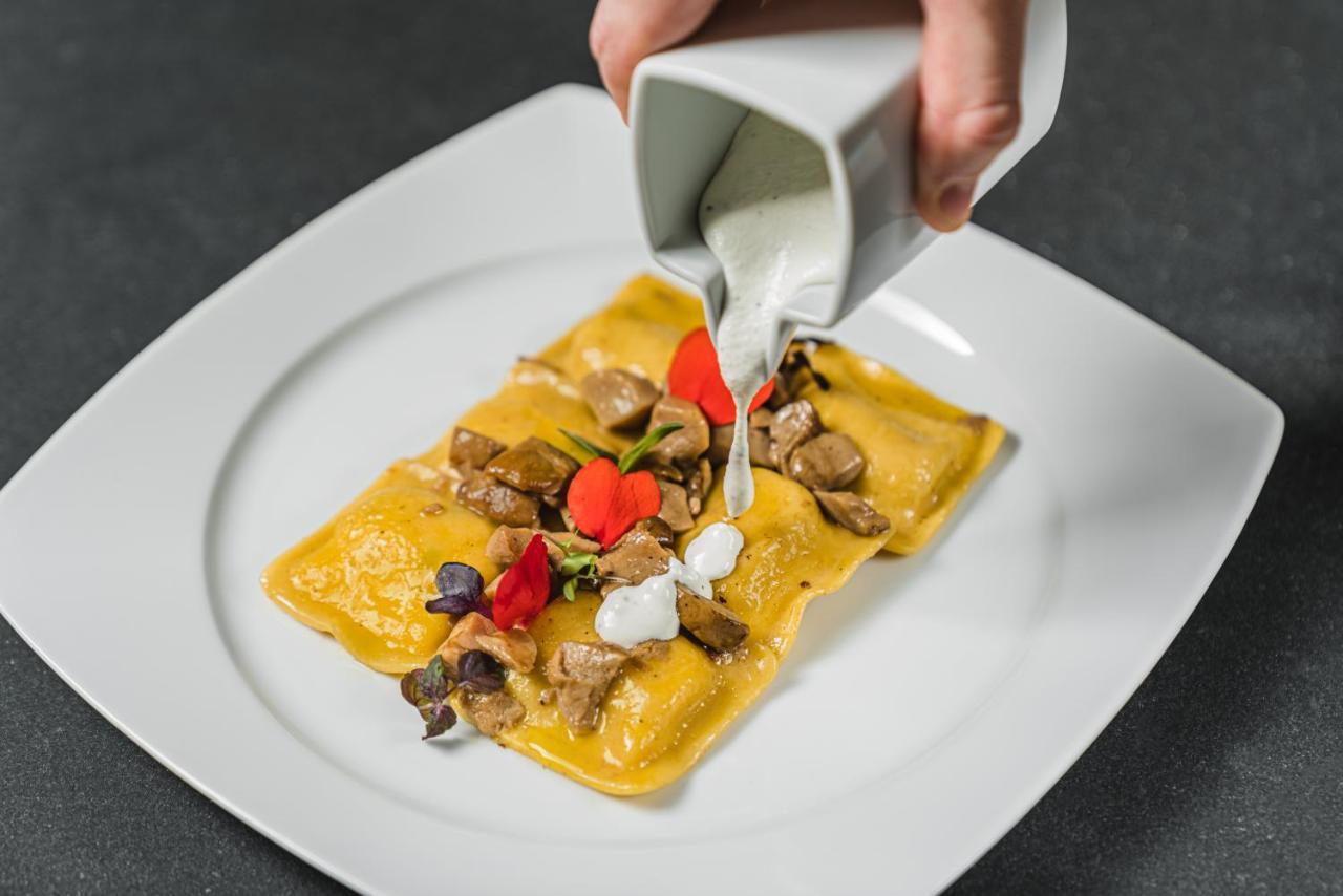 LHP Hotel River&SPA Firenze Eksteriør billede A plate of ravioli